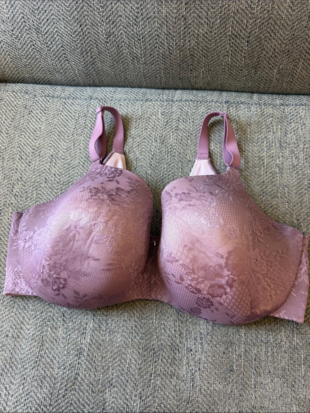 Lane Bryant Cacique Lightly Lined Lace Lavender Underwire Full Coverage Bra 38G
